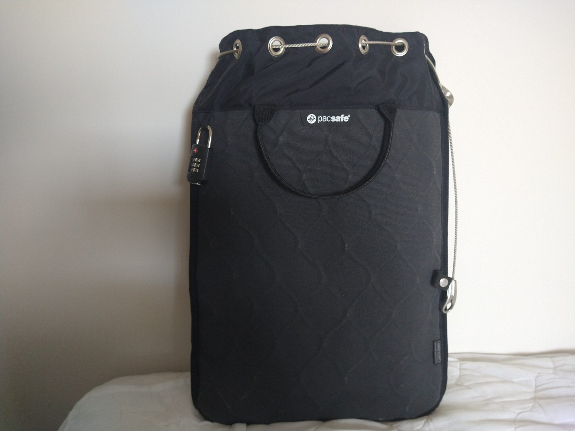 Pacsafe Portable Travel Safe -12L